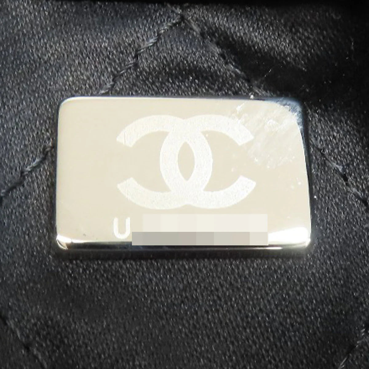 CHANEL – Backpack – Chanel 22 Backpack Silver Metal – Virginie Viard – 2022 – 100% Authentic Pre - Owned - LLUXE.CA