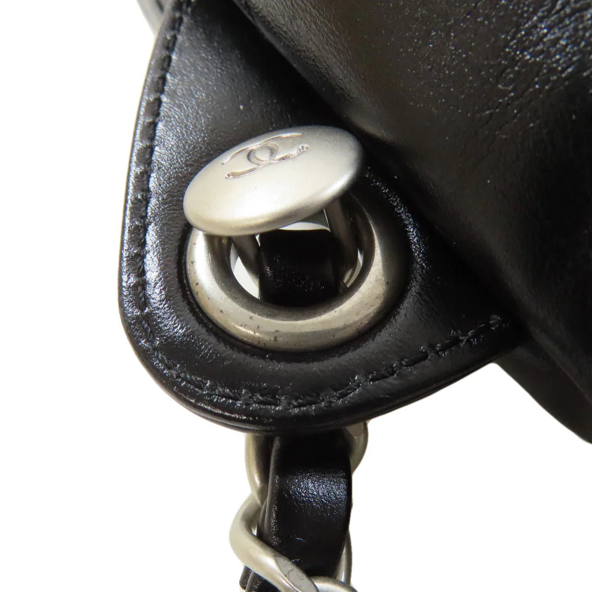 CHANEL – Backpack – Chanel 22 Backpack Silver Metal – Virginie Viard – 2022 – 100% Authentic Pre - Owned - LLUXE.CA