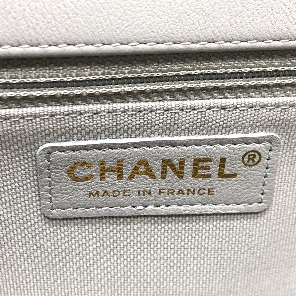 CHANEL – Shoulder Bag – Matrasse – Karl Lagerfeld – 2018 – 100% Authentic Pre - Owned Item No.: 3823 - 23389 - 1 - LLUXE.CA