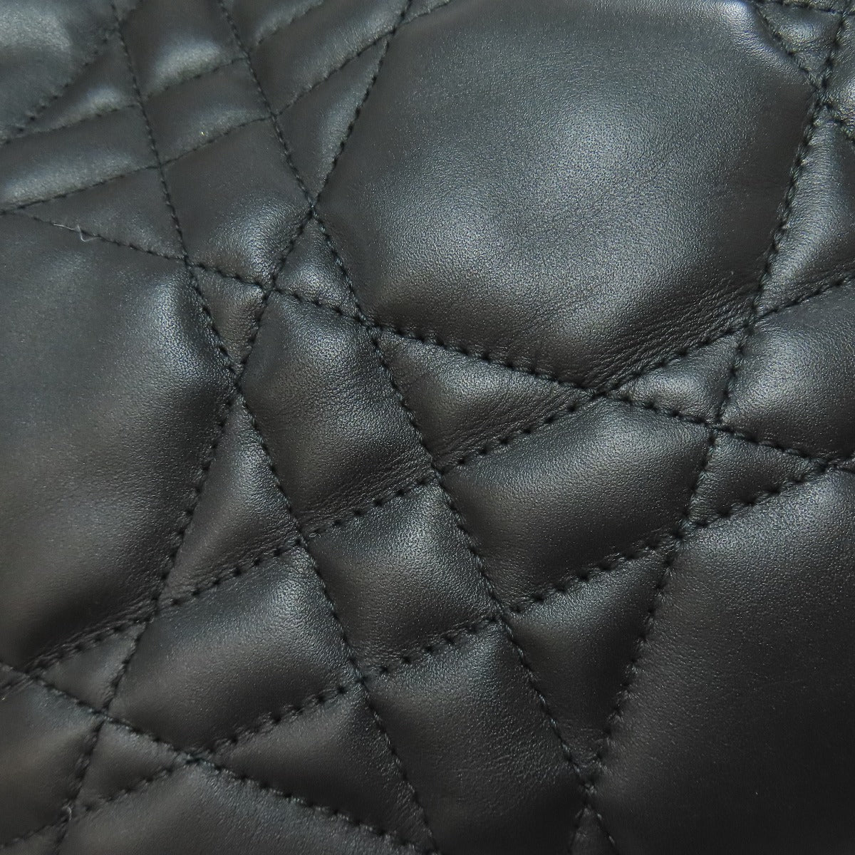 CHRISTIAN DIOR – Lady Dior – Calfskin – Designed by Gianfranco Ferré – Tote Bag – 1995 Icon, Produced 2000s – 100% Authentic Pre - Owned Item No.: 75623005 - LLUXE.CA