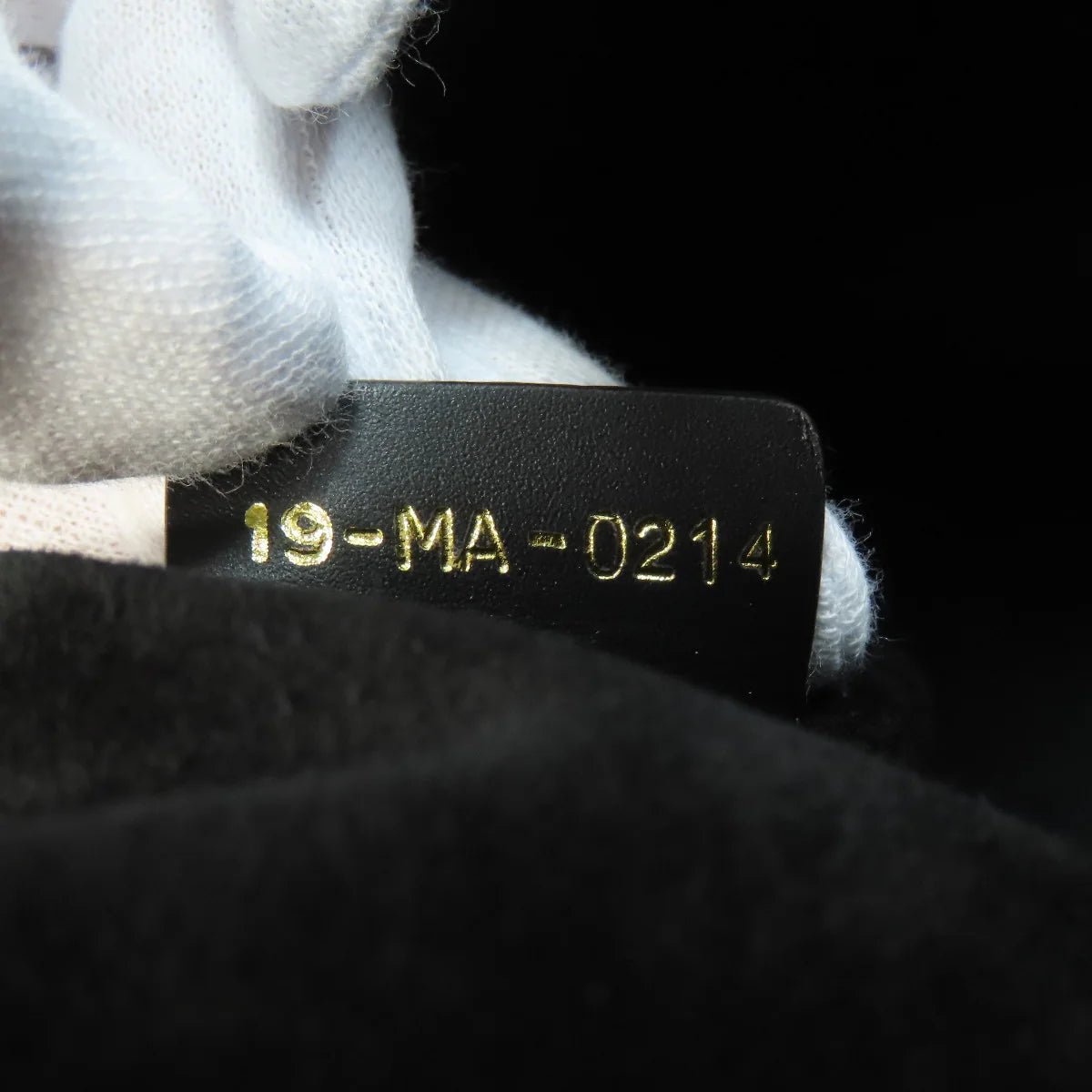 CHRISTIAN DIOR – Lady Dior – Calfskin – Designed by Gianfranco Ferré – Tote Bag – 1995 Icon, Produced 2000s – 100% Authentic Pre - Owned Item No.: 75623005 - LLUXE.CA