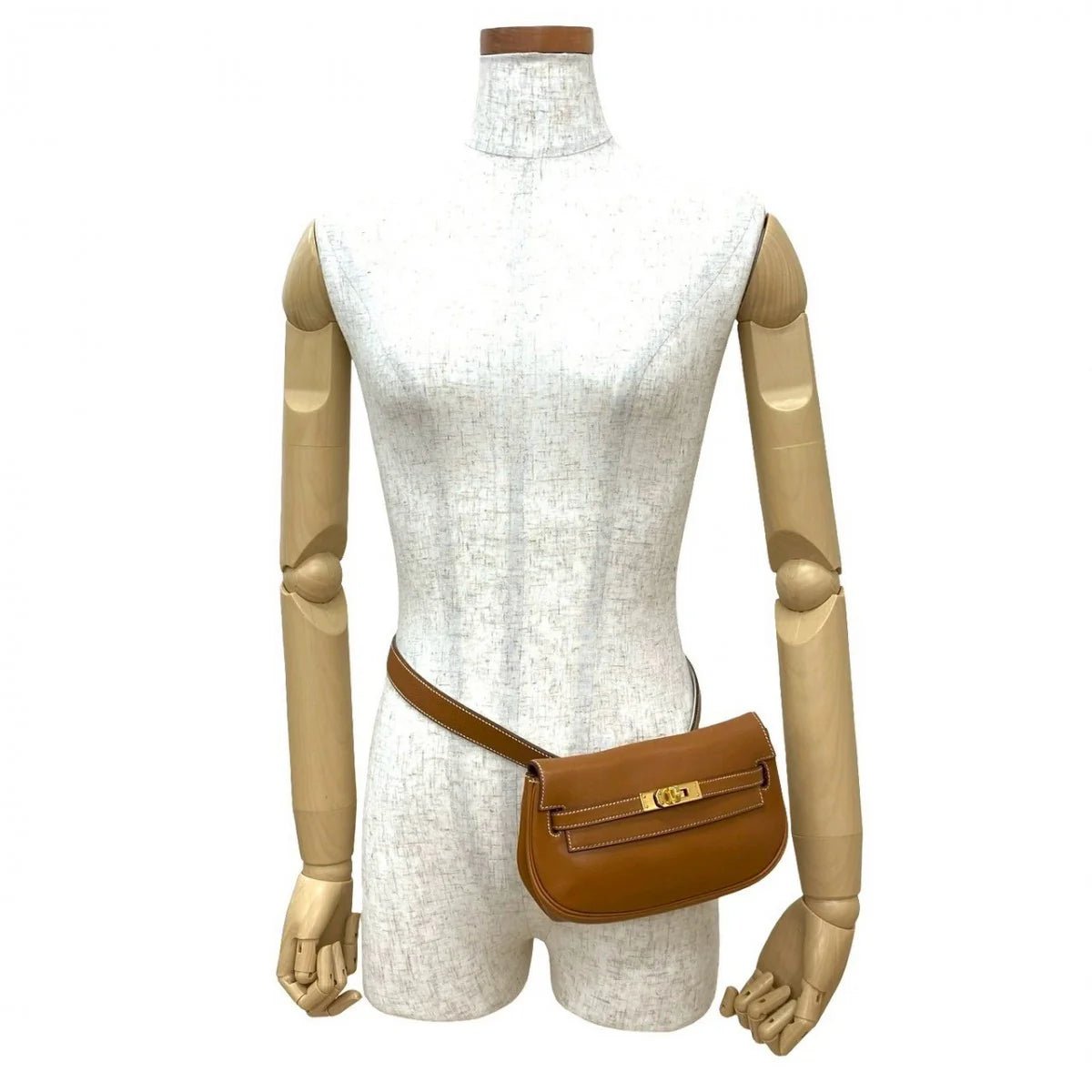 HERMÈS – Kelly Move Sling Bag – Serial 〇U – Vogarribar Leather – Maison Hermès – 2022 – 100% Authentic Pre - Owned - LLUXE.CA