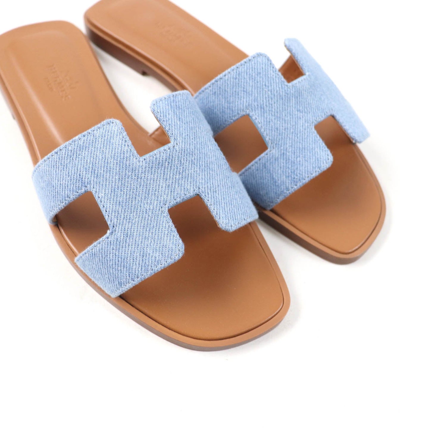 HERMÈS Oran Sandals 00024955 Blue Denim Fabric & Leather Size 35 (US 5) – Designed by Pierre Hardy (1997), Pre - Owned, Full Set, 100% Authentic (Genuine) - LLUXE.CA