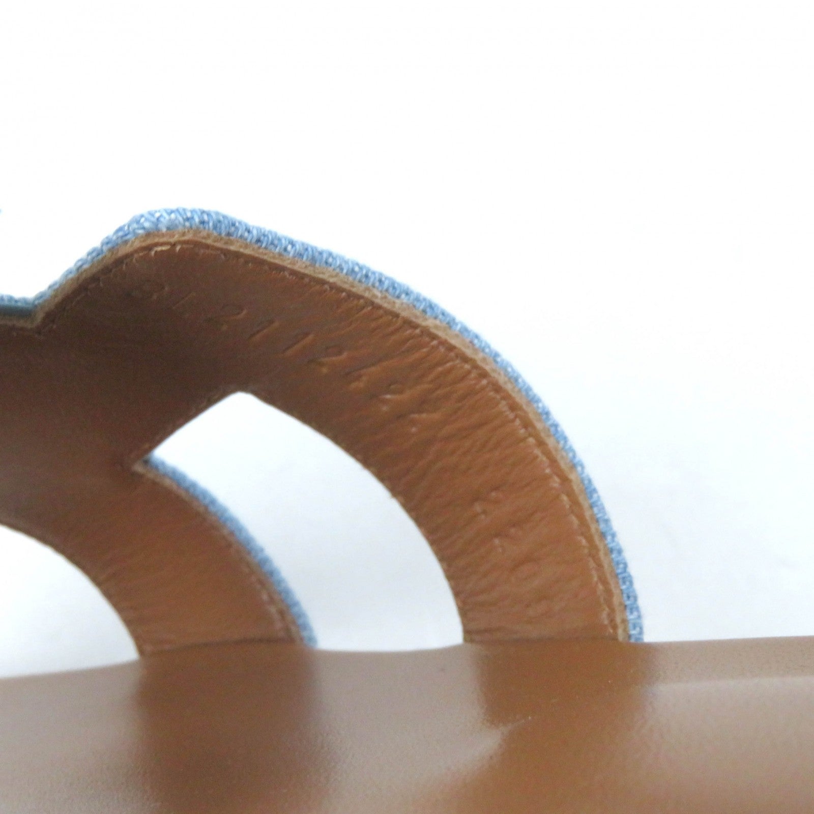 HERMÈS Oran Sandals 00024955 Blue Denim Fabric & Leather Size 35 (US 5) – Designed by Pierre Hardy (1997), Pre - Owned, Full Set, 100% Authentic (Genuine) - LLUXE.CA