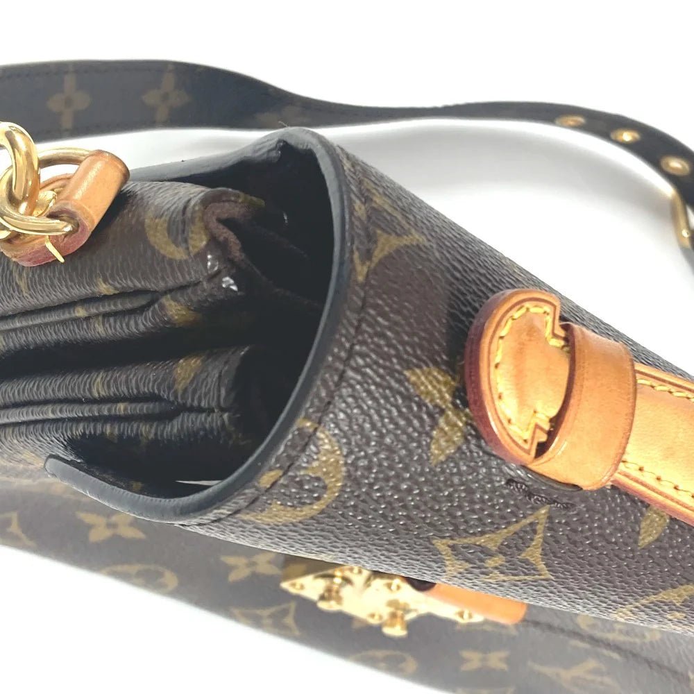 LOUIS VUITTON – Pochette Métis MM Handbag – M40780 – Designed by Nicolas Ghesquière – 2017 – 100% Authentic Pre - Owned Item No.: MO - 250727 - 7 - LLUXE.CA