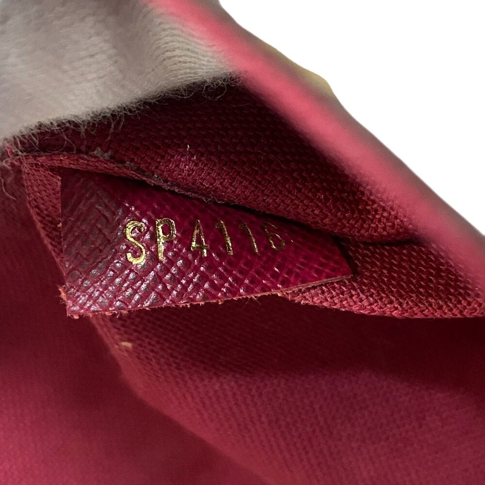 LOUIS VUITTON – Pochette – Model No. M81896 – Pochette Felice – 2016 – 100% Authentic Pre - Owned Item No.: Z0012912 - LLUXE.CA