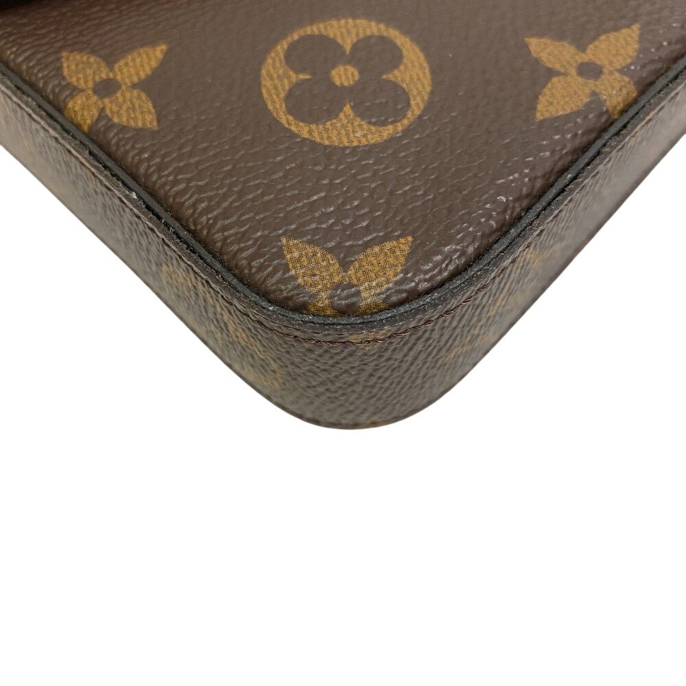 LOUIS VUITTON – Pochette – Model No. M81896 – Pochette Felice – 2016 – 100% Authentic Pre - Owned Item No.: Z0012912 - LLUXE.CA