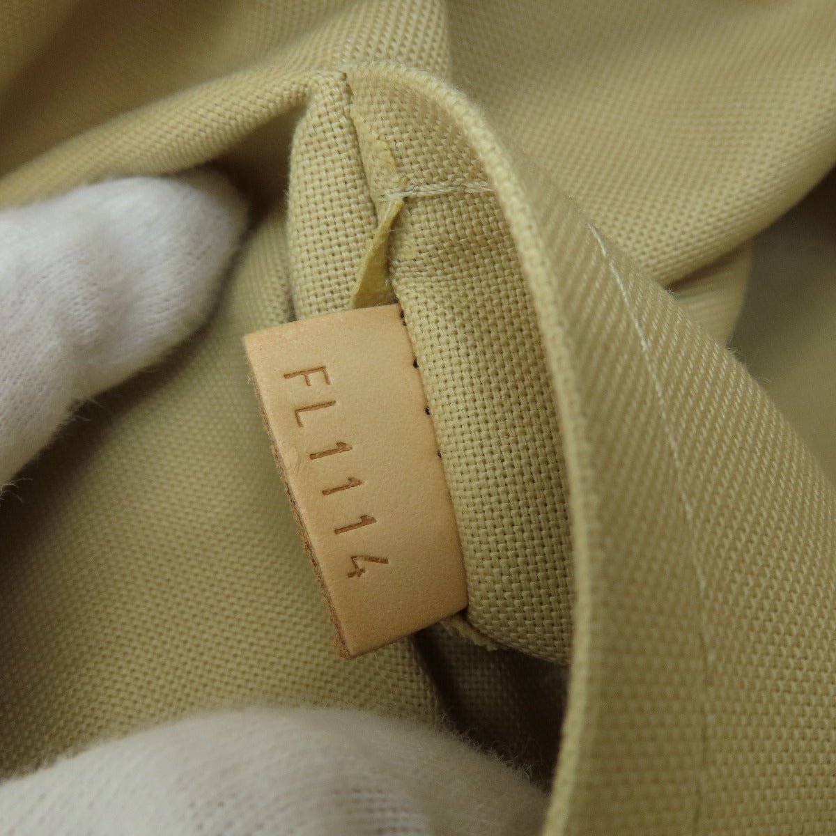 LOUIS VUITTON – Riviera MM Tote Bag – Model No. N48252 – l– 1998 – 100% Authentic Pre - Owned Item No.: 55802017 - LLUXE.CA