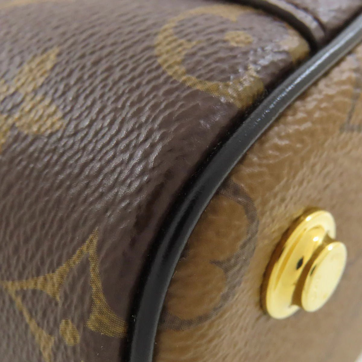 LOUIS VUITTON – Vanity NV PM – Model No. M45165 – Nicolas Ghesquière – Introduced 2020 – 100% Authentic Pre - Owned - LLUXE.CA