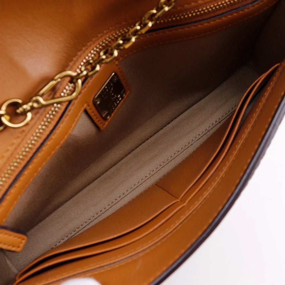 MCM – Shoulder Bag / 2 - Way Clutch – Model No. MYZ 28AME05 CO001 – Vicetos Tracy Medium – PVC & Leather – Michael Cromer – 2018 – 100% Authentic Pre - Owned Item No.: G221624002 - LLUXE.CA