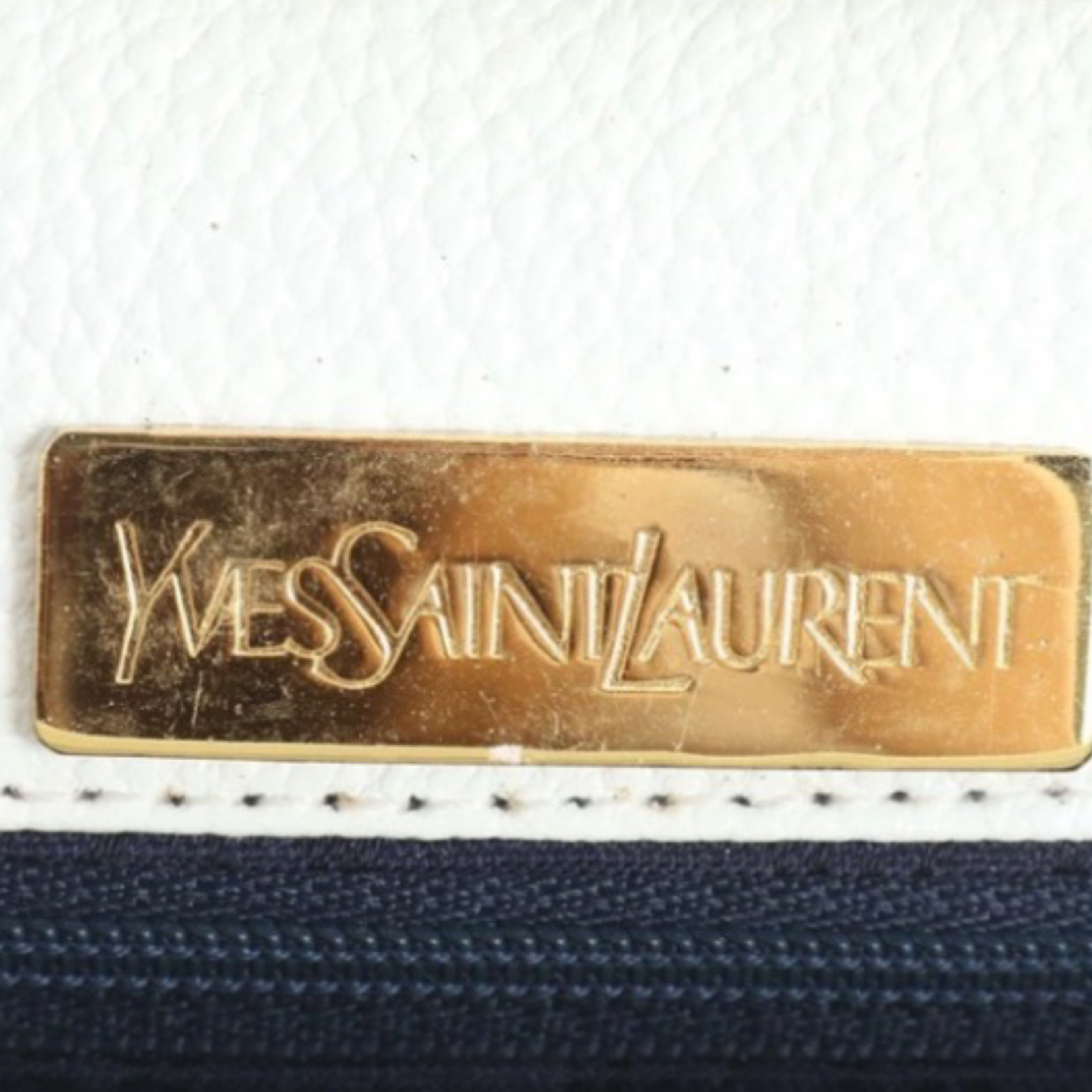 Vintage Yves Saint Laurent YSL Logo Plate White Leather Envelope Crossbody Bag – Authentic Previously Owned
