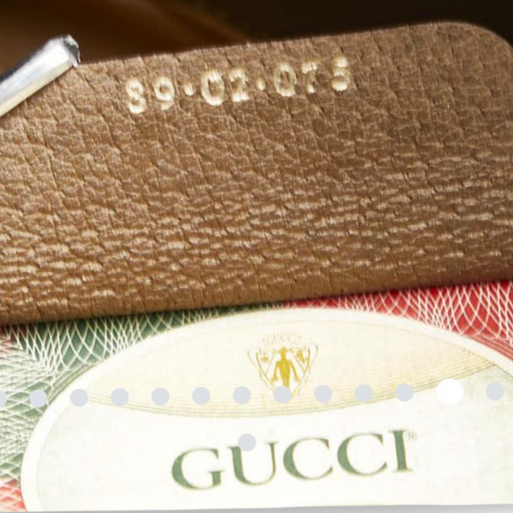 Old Gucci GG Supreme clutch Authentic Previously Owned