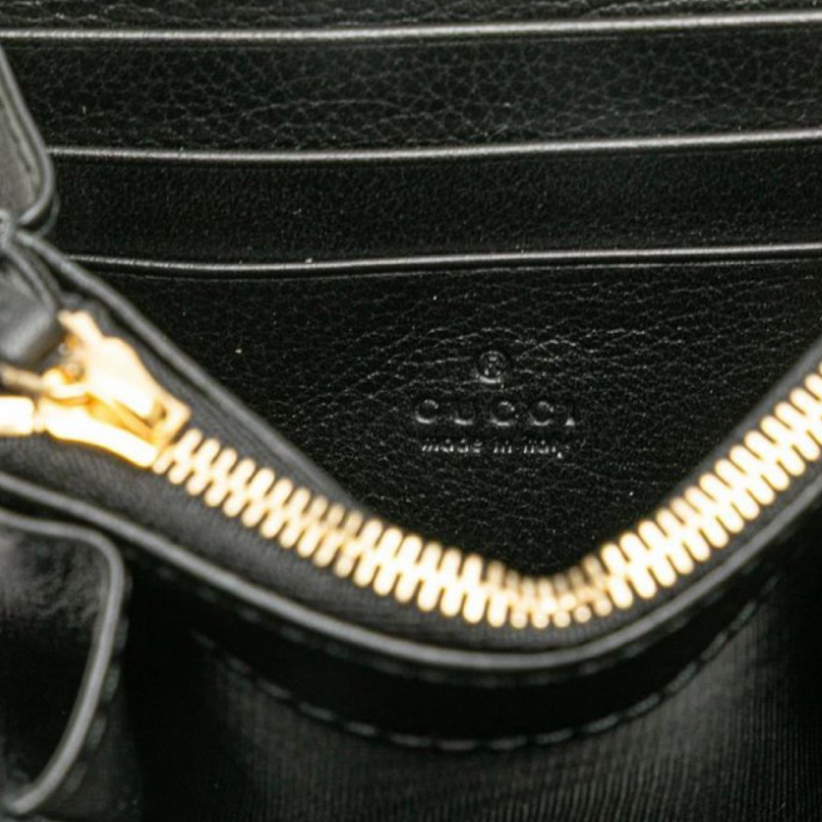 Gucci Interlocking G Blondie Medium Chain Shoulder Wallet Authentic Previously Owned