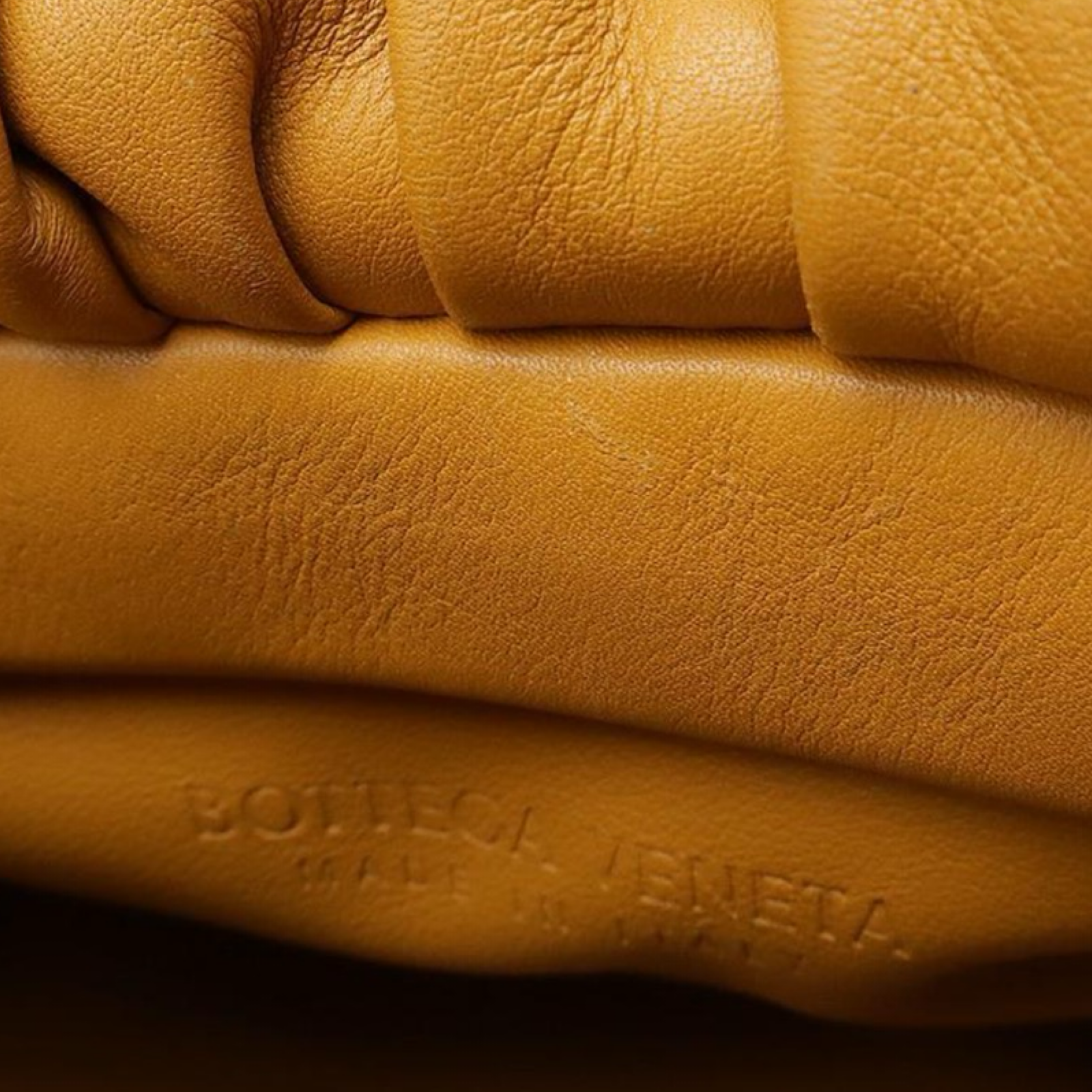Bottega Veneta The Chain Pouch Curry (Mustard Yellow) Leather Gold Chain Pre-Owned Authentics
