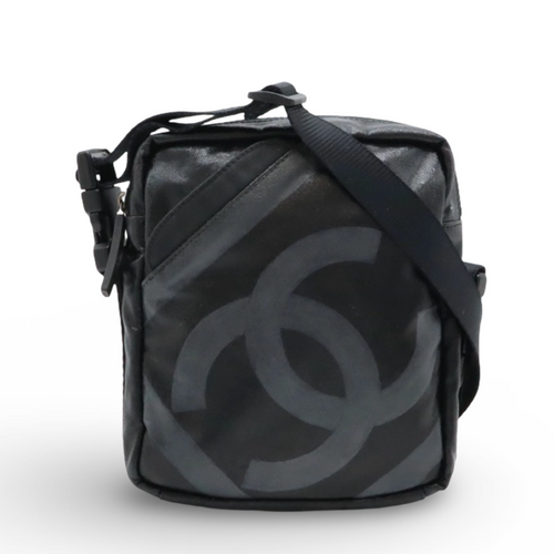 CHANEL Sport Line Umhängetasche aus beschichteter schwarzer Canvas / Authentisches Second Hand