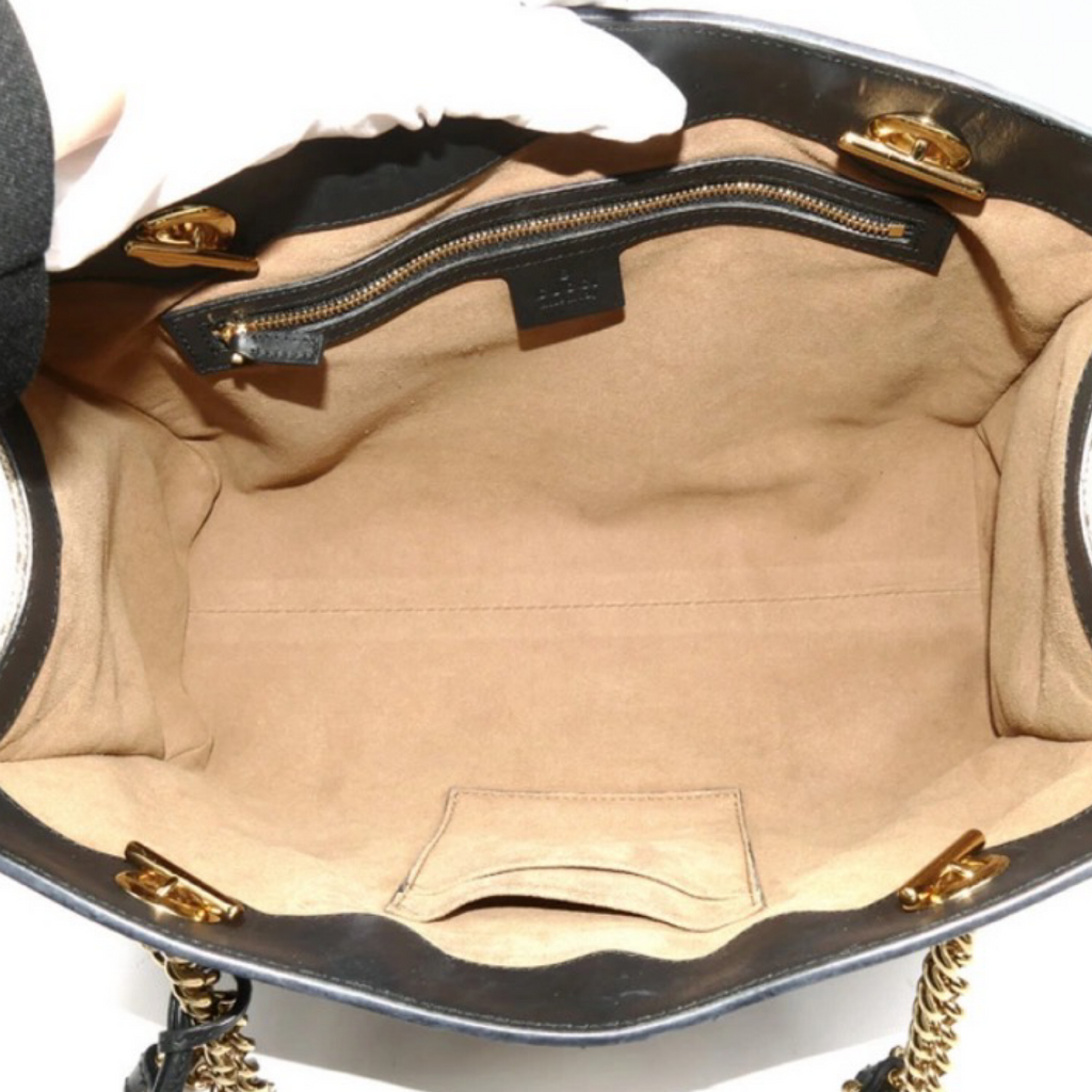 GUCCI Padlock GG Supreme Medium Shoulder Bag Previously Owned Authentic