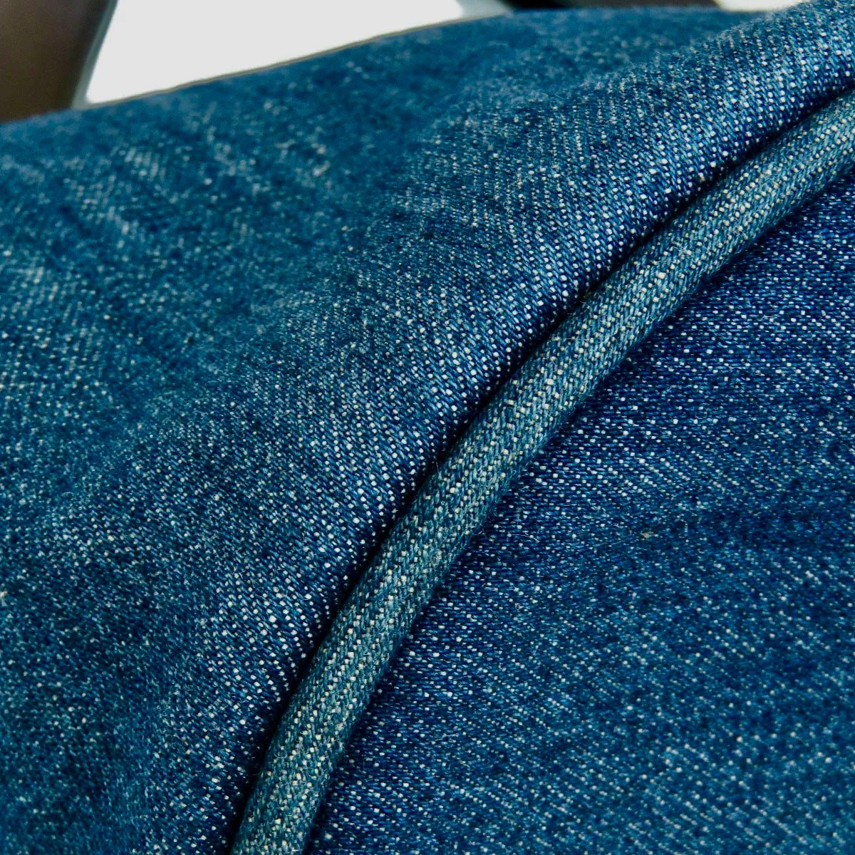 PRADA – Denim Bucket – Miuccia Prada – 2019 – 100% Authentic Pre - Owned (Item No.55820006 Model number 1BG244) look - LLUXE.CA