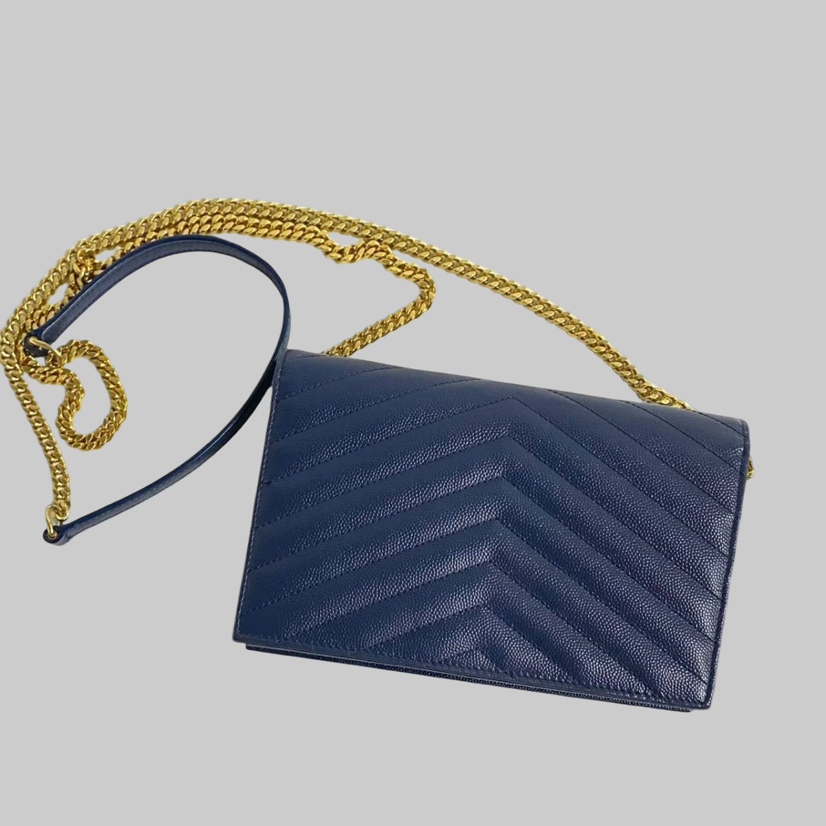 SAINT LAURENT – Envelope Wallet on Chain – Navy Leather with Gold YSL Logo – Italy – 100% Authentic Previously Owned Very Good Condition ~38% Off MSRP