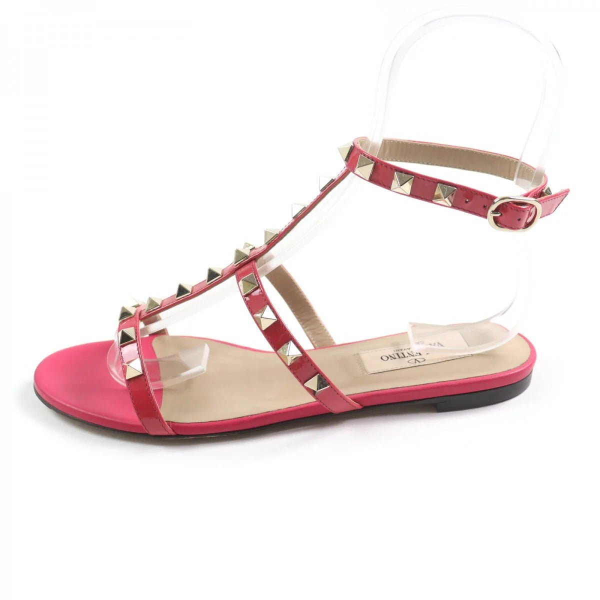 VALENTINO GARAVANI – Rockstud Flat Sandals – Pierpaolo Piccioli – 2019 – 100% Authentic Pre - Owned Near mint. Minimal signs of wear. Item No. 00033877 - LLUXE.CA